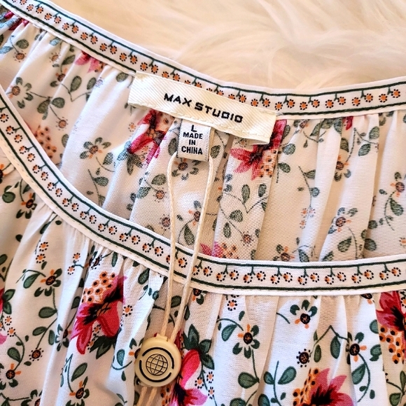 Prairie Flowered Pattern Peasant Top by Max Studio: Size L. NWT. - Picture 7 of 9